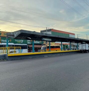 Motoristas e cobradores aprovam paralisação após atrasos de salários em Manaus