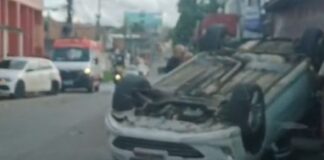 Veículo perde controle e quase atinge residência no Novo Aleixo em Manaus