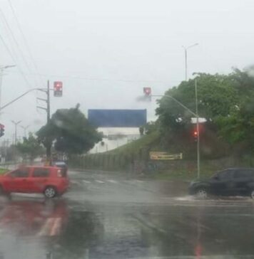 Defesa Civil monitora áreas críticas após alerta de chuva em Manaus