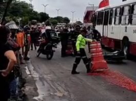 Jovem morre após ser atropelada por ônibus na Avenida Cosme Ferreira em Manaus