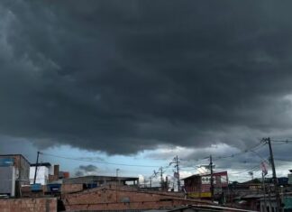 Previsão indica chuva intensa e risco de alagamentos em Manaus