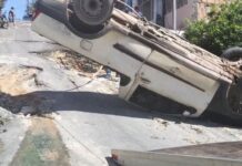 Carro capota ao tentar subir ladeira no Parque das Nações em Manaus