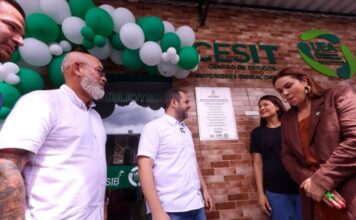 Governador Roberto Cidade inaugura biblioteca do Centro de Estudos Superiores da UEA em Itacoatiara