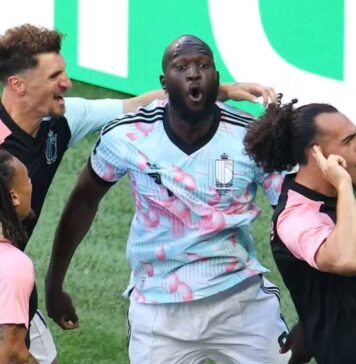 Bélgica goleia os Estados Unidos e avança às quartas de final da Copa do Mundo