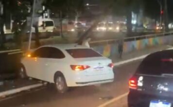 Acidente derruba radar e provoca congestionamento na Avenida Brasil em Manaus
