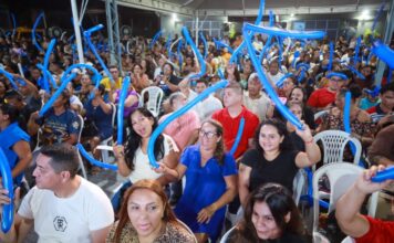 Roberto Cidade defende renovação política em evento de lançamento das pré-candidaturas de Carlinhos e Saimon Bessa