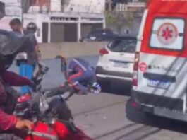 Motociclista fica ferido após bater na traseira de carro na Avenida Darcy Vargas em Manaus