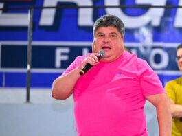 David Reis participa de encontro com lideranças e moradores do Colônia Santo Antônio, na Zona Norte de Manaus