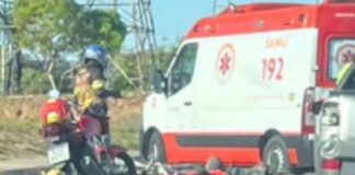 Acidente deixa dois feridos e provoca congestionamento na Avenida das Torres em Manaus