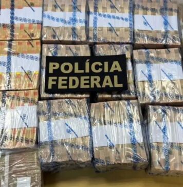 Polícia Federal apreende R$ 700 mil e celulares durante ação em Manaus
